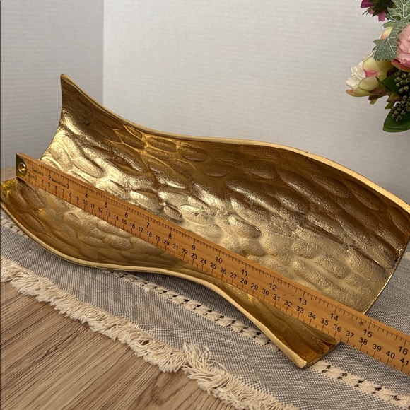 Rectangular Gold Textured Decorative Bowl - Picture 5 of 8